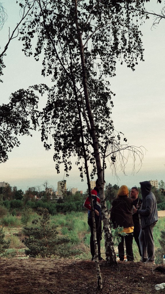 Sahara? Miejsce spotkań! W oddali zabudowania Bartodziejów