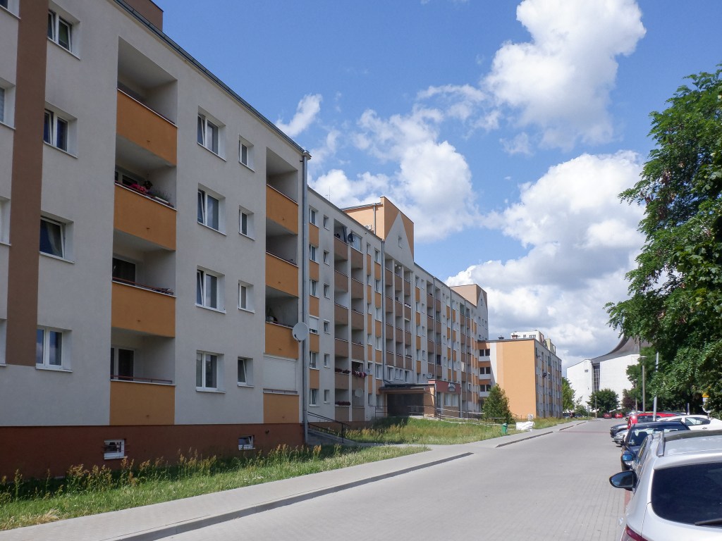 Blok przy ul. Połczyńskiej 6. Osiedle Bartodzieje