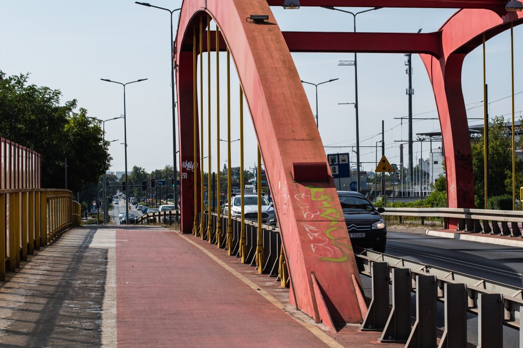 Wiadukt łączący "właściwą" część Osiedla Leśnego z Myślęcinkiem