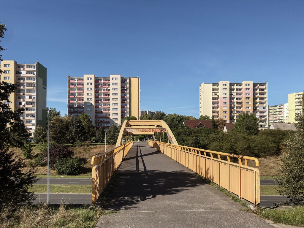 Droga na Wzgórze Wolności od strony Wyżyn