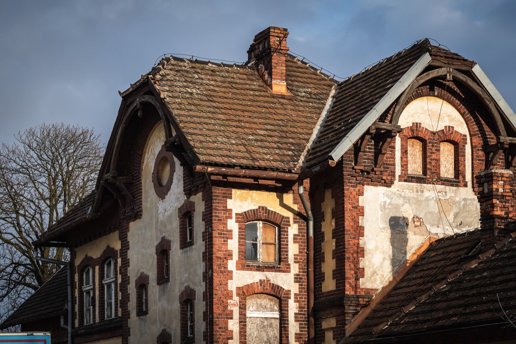 Zabytkowy budynek dworca Bydgoszcz Wschód