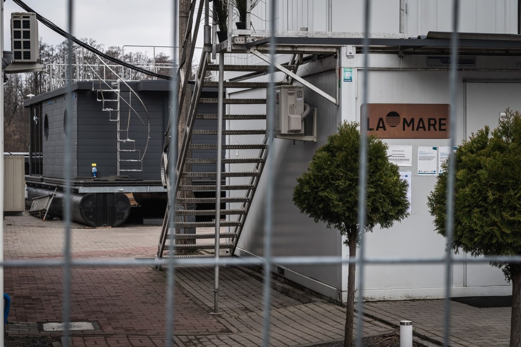 Firma "LeMare" przy ulicy Portowej. Bydgoszcz Wschód